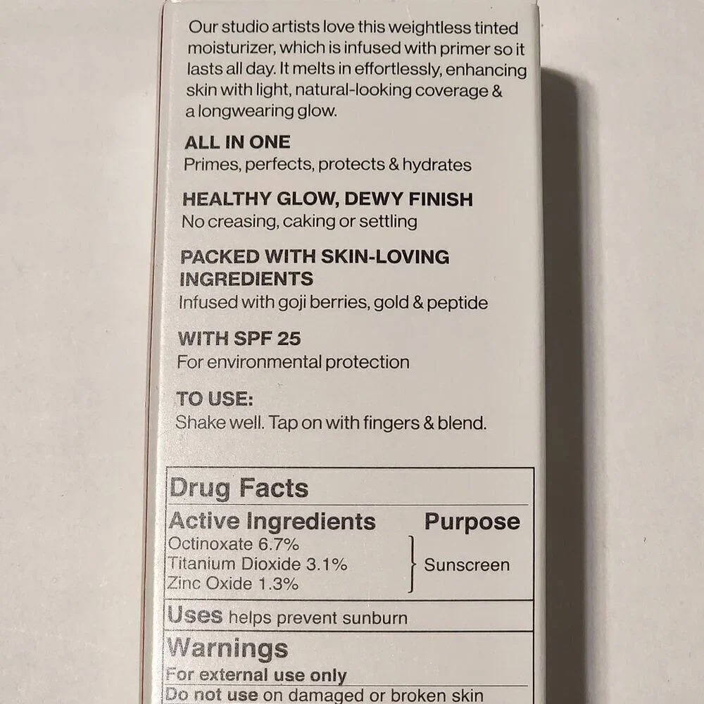 Smashbox Halo Healthy Glow All-In-One Tinted Moisturizer Medium SPF 25 w…